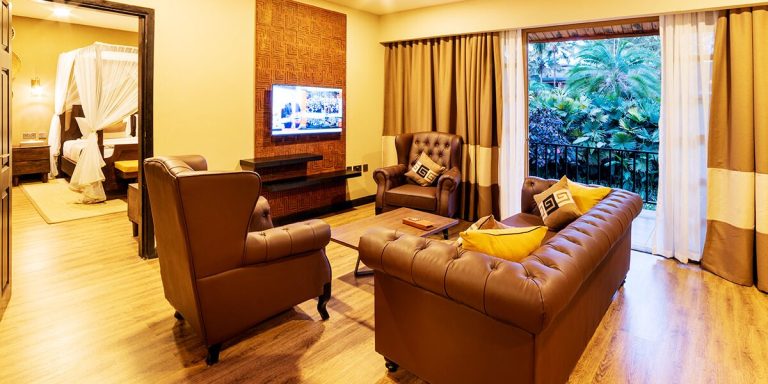 Speke Resort Convention Centre junior-suite sitting-area