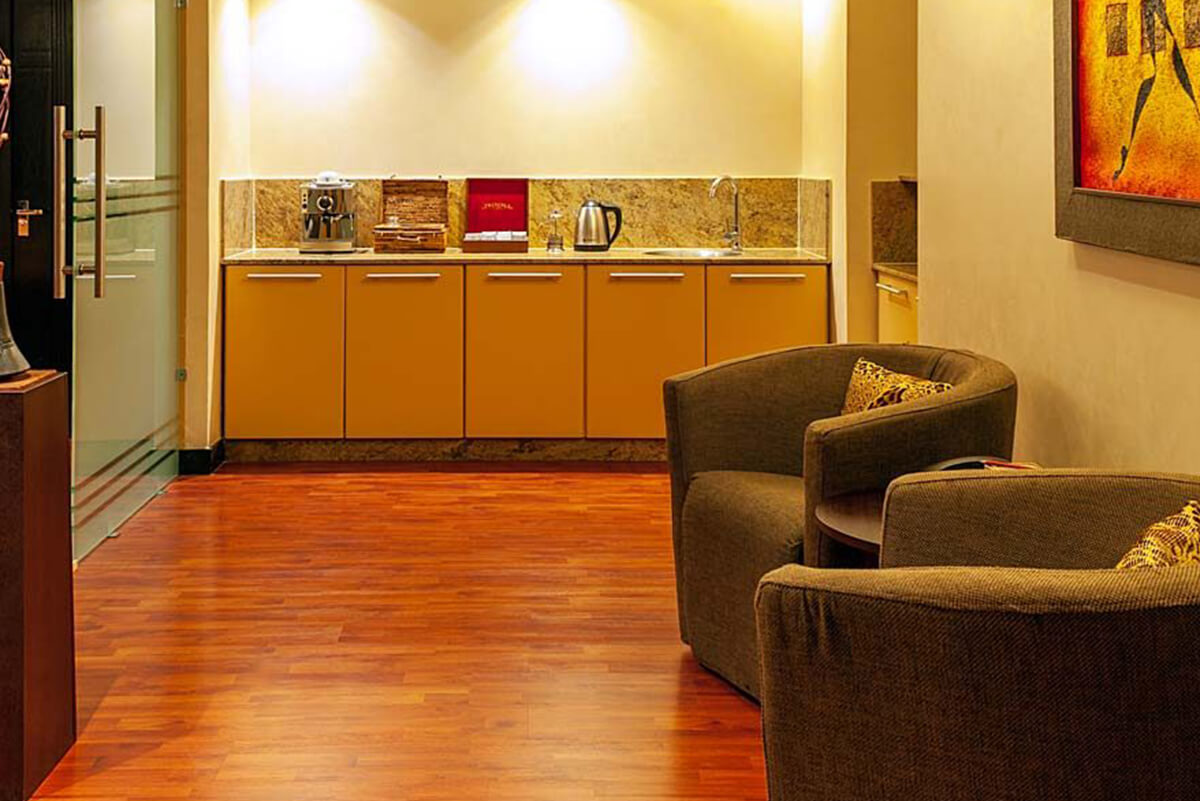 speke-resort-munyonyo-executive-suite-kitchen-1200x600-0x0