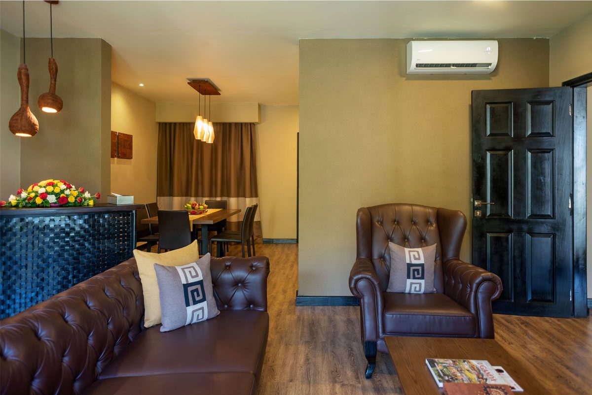 speke-resort-munyonyo-junior-suite-1280-0x0